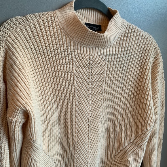 TOPSHOP Light Pink Sweater 💕💕 - Picture 2 of 4